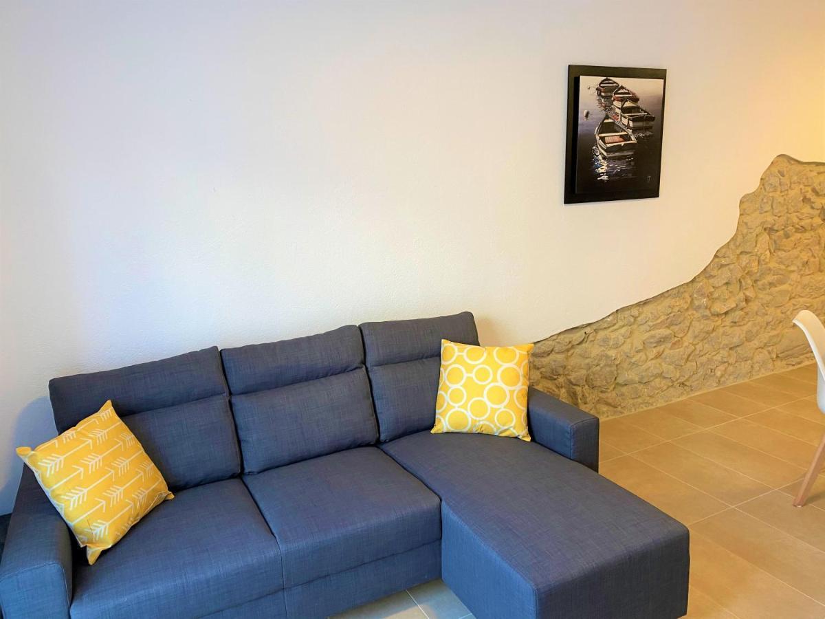Apartaments L'Escala Centre エクステリア 写真