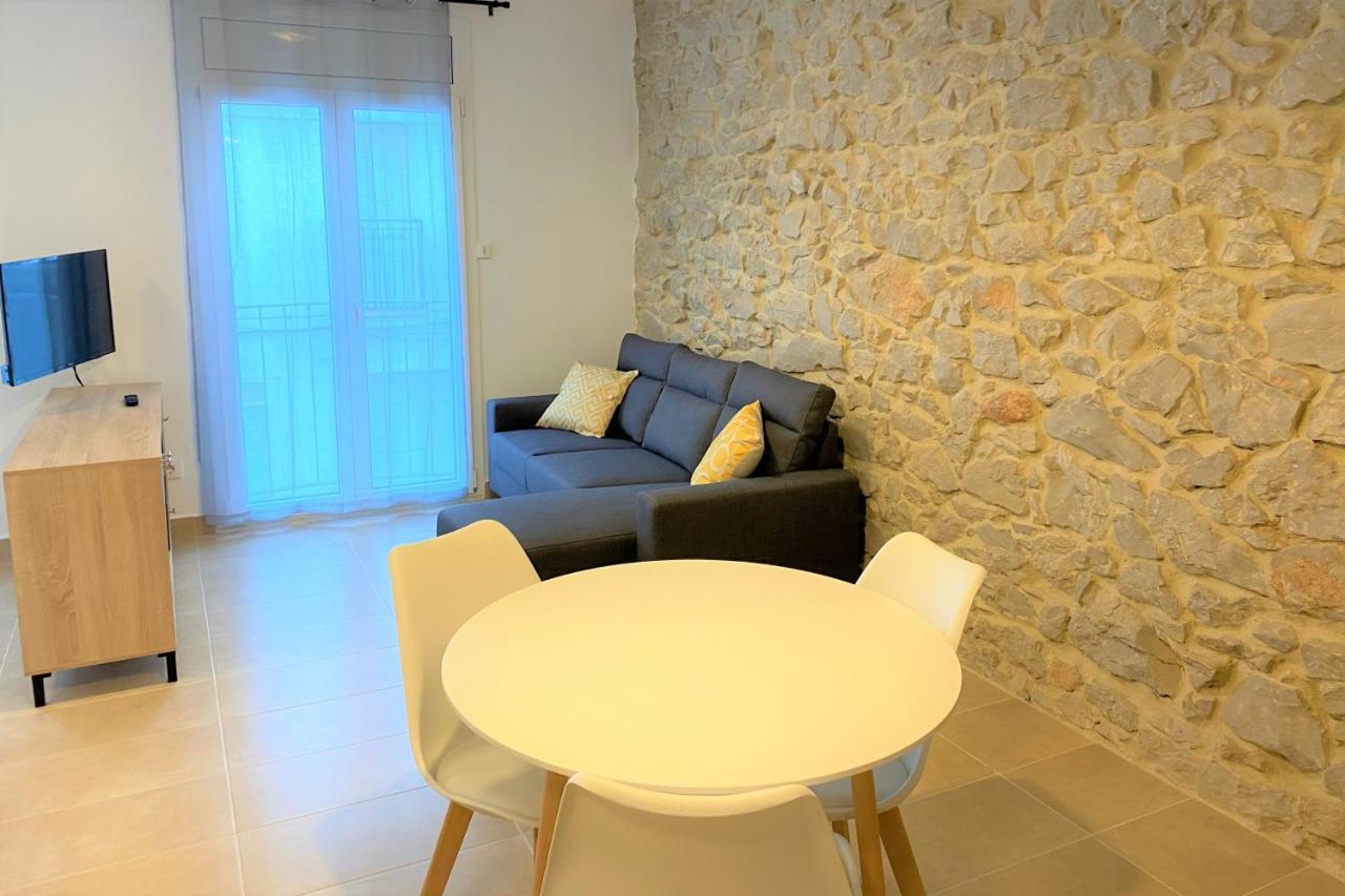 Apartaments L'Escala Centre エクステリア 写真