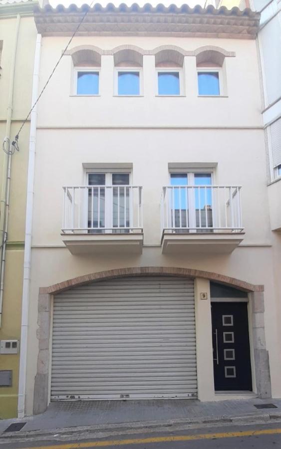 Apartaments L'Escala Centre エクステリア 写真